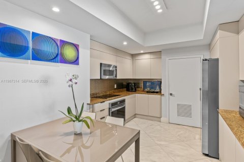 Купить кондоминиум в Авентура, Флорида 3 спальни, 171.78м2, № 2048725 - фото 11