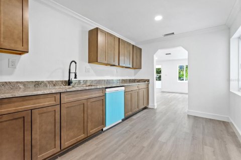 Casa en venta en Clearwater, Florida, 3 dormitorios, 121.05 m2 № 1917687 - foto 8