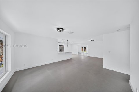 Casa en venta en Plantation, Florida, 4 dormitorios, 170.29 m2 № 2412404 - foto 13