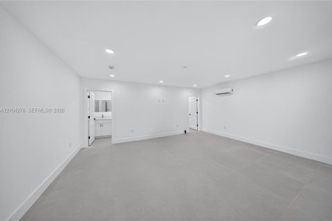 Casa en venta en Plantation, Florida, 4 dormitorios, 170.29 m2 № 2412404 - foto 25
