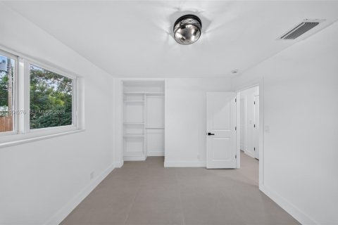 Casa en venta en Plantation, Florida, 4 dormitorios, 170.29 m2 № 2412404 - foto 19