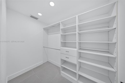 Casa en venta en Plantation, Florida, 4 dormitorios, 170.29 m2 № 2412404 - foto 27