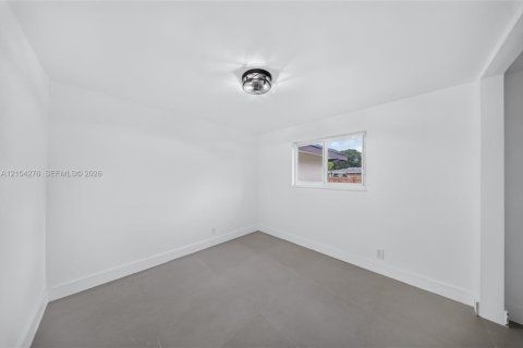 Casa en venta en Plantation, Florida, 4 dormitorios, 170.29 m2 № 2412404 - foto 20