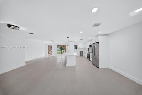 Casa en venta en Plantation, Florida, 4 dormitorios, 170.29 m2 № 2412404 - foto 14