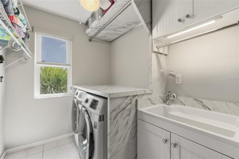 Copropriété à vendre à Boca Grande, Floride: 3 chambres, 152.36 m2 № 2420441 - photo 14