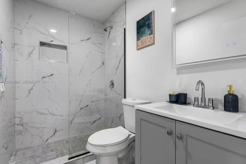 Casa en venta en Lighthouse Point, Florida, 4 dormitorios, 179.58 m2 № 2269762 - foto 7