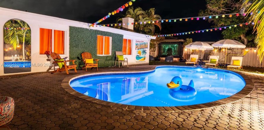 Casa en Lighthouse Point, Florida 4 dormitorios, 179.58 m2 № 2269762