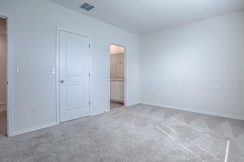 Townhouse in Wildwood, Florida 3 bedrooms, 156.82 sq.m. № 1523833 - photo 16