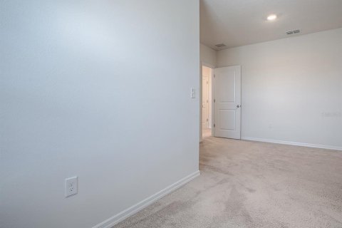 Townhouse in Wildwood, Florida 3 bedrooms, 156.82 sq.m. № 1523833 - photo 29