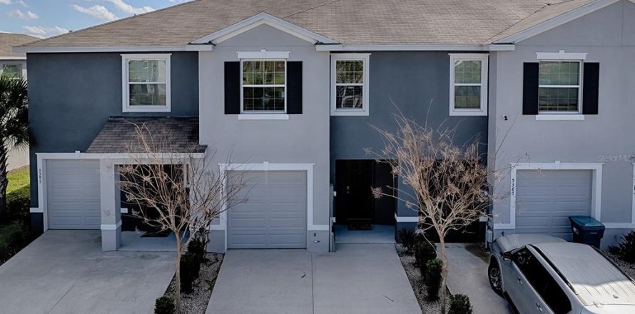Townhouse in Wildwood, Florida 3 bedrooms, 156.82 sq.m. № 1523833