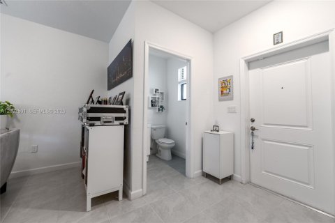 Adosado en venta en Miami Gardens, Florida, 3 dormitorios, 124.86 m2 № 2146522 - foto 9
