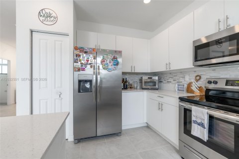 Adosado en venta en Miami Gardens, Florida, 3 dormitorios, 124.86 m2 № 2146522 - foto 20