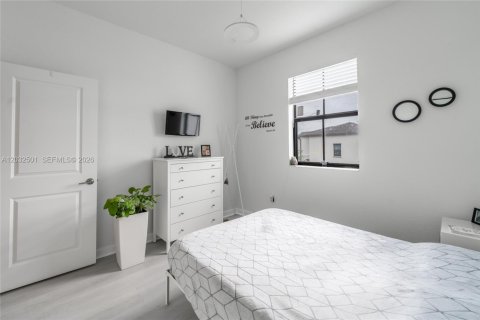 Adosado en venta en Miami Gardens, Florida, 3 dormitorios, 124.86 m2 № 2146522 - foto 23