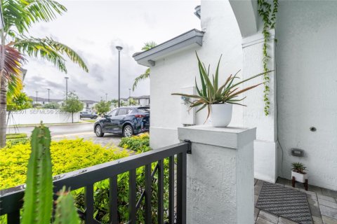 Adosado en venta en Miami Gardens, Florida, 3 dormitorios, 124.86 m2 № 2146522 - foto 27