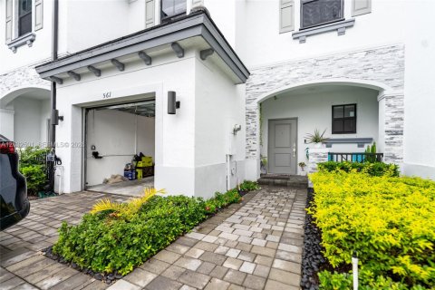 Adosado en venta en Miami Gardens, Florida, 3 dormitorios, 124.86 m2 № 2146522 - foto 22