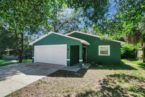 Villa ou maison à Tampa, Floride 3 chambres, 158.58 m2 № 2415041