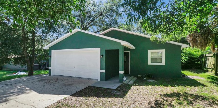 Villa ou maison à Tampa, Floride 3 chambres, 158.58 m2 № 2415041