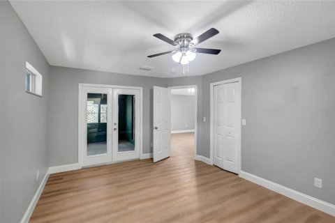 Villa ou maison à vendre à Tampa, Floride: 3 chambres, 158.58 m2 № 2415041 - photo 16