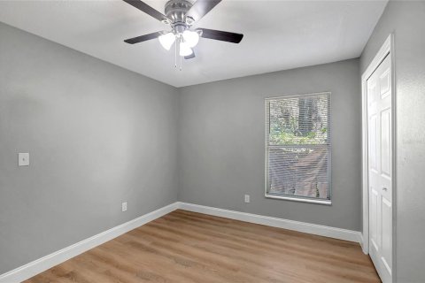 Villa ou maison à vendre à Tampa, Floride: 3 chambres, 158.58 m2 № 2415041 - photo 21
