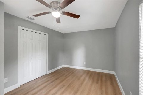 Villa ou maison à vendre à Tampa, Floride: 3 chambres, 158.58 m2 № 2415041 - photo 25