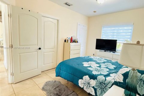 Casa en alquiler en Palmetto Bay, Florida, 4 dormitorios, 205.31 m2 № 1997946 - foto 18