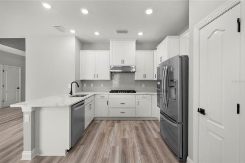 Casa en venta en Kissimmee, Florida, 4 dormitorios, 200.48 m2 № 1908223 - foto 2
