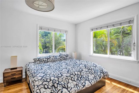 Villa ou maison à vendre à Miami, Floride: 4 chambres, 235.51 m2 № 2064346 - photo 22