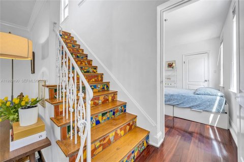 Villa ou maison à vendre à Miami, Floride: 4 chambres, 235.51 m2 № 2064346 - photo 21