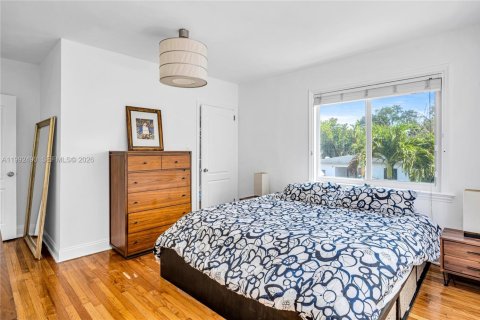 Villa ou maison à vendre à Miami, Floride: 4 chambres, 235.51 m2 № 2064346 - photo 23