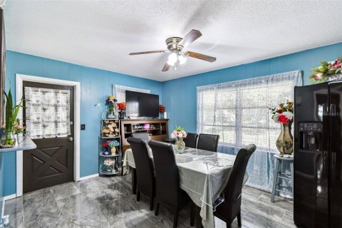 Villa ou maison à vendre à Sorrento, Floride: 5 chambres, 188.87 m2 № 2135486 - photo 11