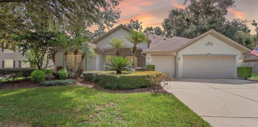 Casa en Seffner, Florida 4 dormitorios, 318 m2 № 1879658