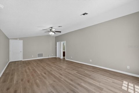 House in Seffner, Florida 4 bedrooms, 318 sq.m. № 1879658 - photo 23