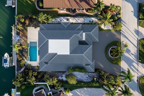 Купить виллу или дом в Сарасота, Флорида 3 комнаты, 491.17м2, № 2118642 - фото 26
