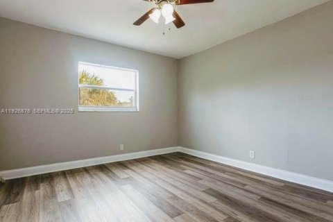 Снять в аренду кондоминиум в Дирфилд-Бич, Флорида 2 спальни, 66.98м2, № 1986167 - фото 8