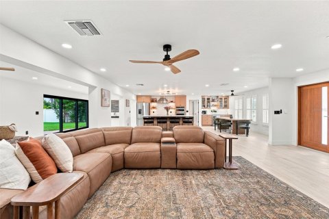 Villa ou maison à vendre à Saint Petersburg, Floride: 3 chambres, 207.73 m2 № 2236223 - photo 5