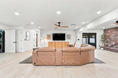 Villa ou maison à vendre à Saint Petersburg, Floride: 3 chambres, 207.73 m2 № 2236223 - photo 8