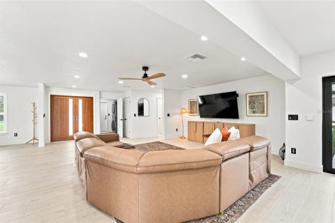 Villa ou maison à vendre à Saint Petersburg, Floride: 3 chambres, 207.73 m2 № 2236223 - photo 7