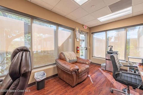 Propiedad comercial en venta en Cocoa Beach, Florida, 179.21 m2 № 2136122 - foto 30