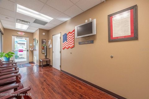 Propiedad comercial en venta en Cocoa Beach, Florida, 179.21 m2 № 2136122 - foto 6