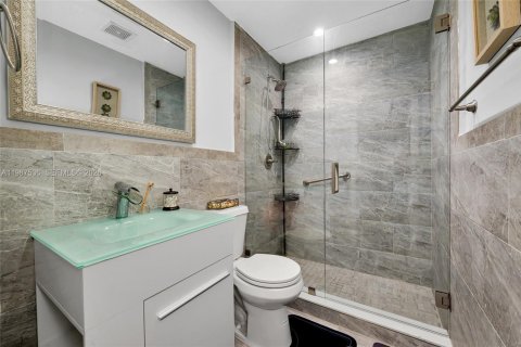 Villa ou maison à vendre à Miami, Floride: 3 chambres, 113.81 m2 № 2048898 - photo 27