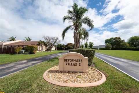 Villa ou maison à vendre à Miami, Floride: 3 chambres, 113.81 m2 № 2048898 - photo 7