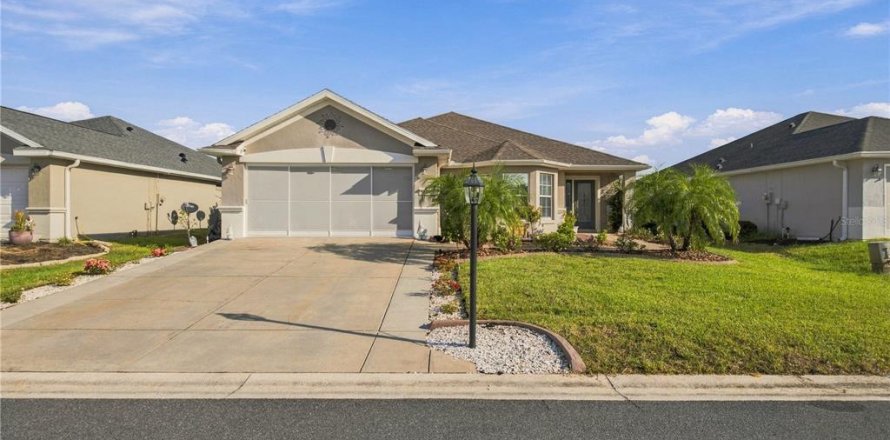 Villa ou maison à Summerfield, Floride 2 chambres, 169.27 m2 № 2400933