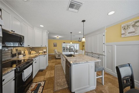 Villa ou maison à vendre à Summerfield, Floride: 2 chambres, 169.27 m2 № 2400933 - photo 13