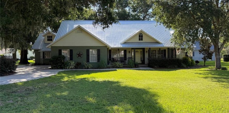 Casa en Fort Meade, Florida 3 dormitorios, 268.95 m2 № 1915479