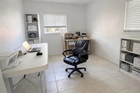 Villa ou maison à vendre à Osteen, Floride: 4 chambres, 246.56 m2 № 2312281 - photo 19