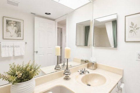 Condominio en venta en Pembroke Pines, Florida, 2 dormitorios, 110.74 m2 № 2186751 - foto 19