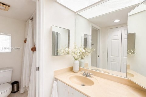 Condominio en venta en Pembroke Pines, Florida, 2 dormitorios, 110.74 m2 № 2186751 - foto 14