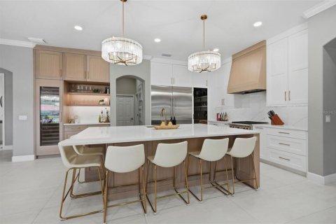 House in Lutz, Florida 6 bedrooms, 322.37 sq.m. № 2216338 - photo 13