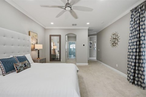 House in Lutz, Florida 6 bedrooms, 322.37 sq.m. № 2216338 - photo 30