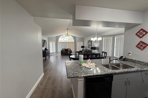Condo in Kissimmee, Florida, 3 bedrooms  № 1854503 - photo 7